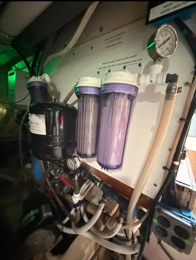 Journey's End Yacht Photos Pics 