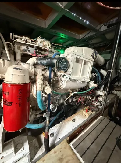 Journey's End Yacht Photos Pics 