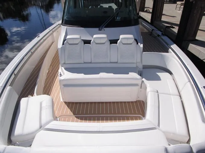 A Lazee Day Yacht Photos Pics Bow Area