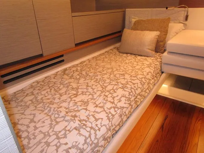 A Lazee Day Yacht Photos Pics Stbd Berth