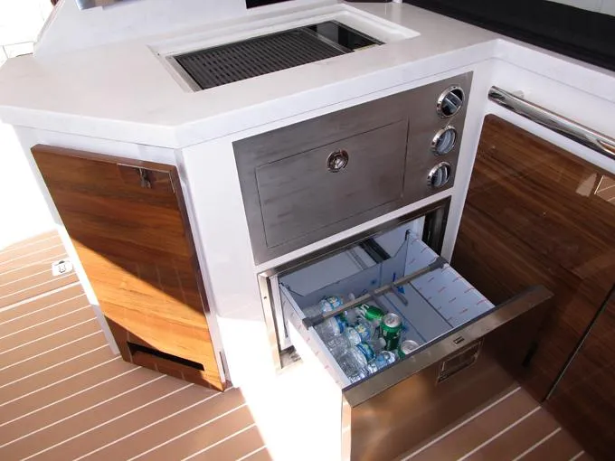 A Lazee Day Yacht Photos Pics Freezer and Cooktop