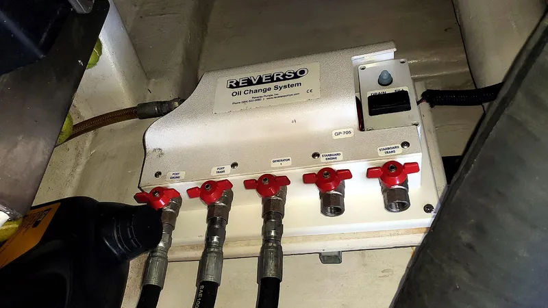 Knot Quitters Yacht Photos Pics 