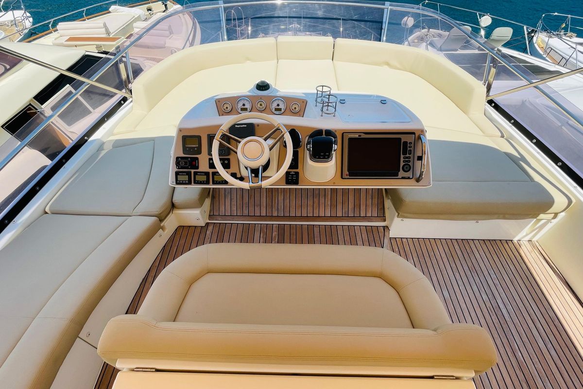2011 Prestige 63 