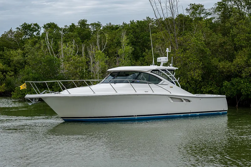True Blue Yacht Photos Pics 