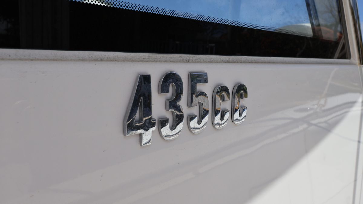 2019 Everglades 42 