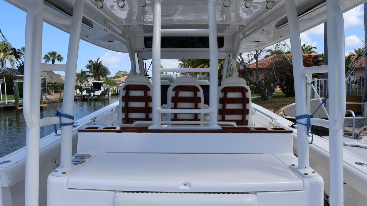 2019 Everglades 42 