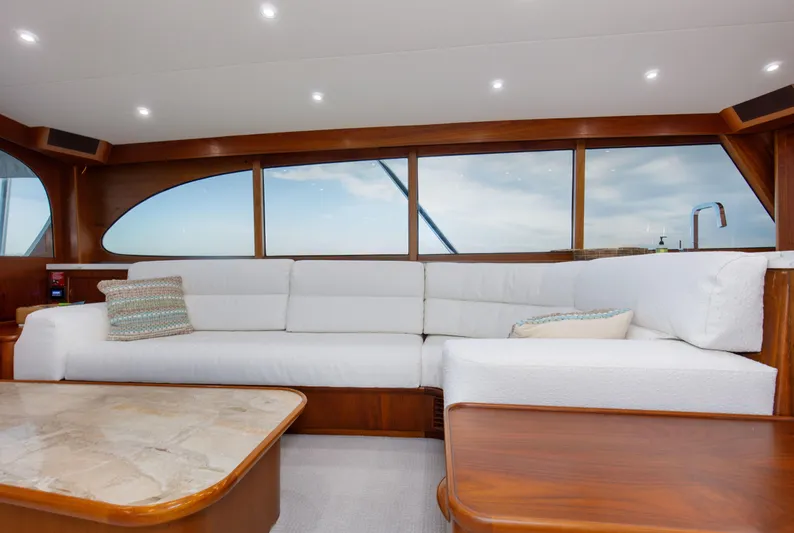 Lay Days Yacht Photos Pics 1988 Merritt 62- LAY DAYS- Salon