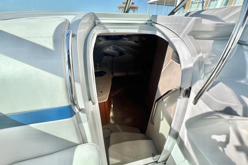  Yacht Photos Pics 2006 Formula 370 Super Sport cabin entrance with sleek interior design.