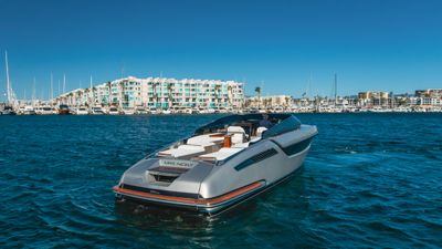 Yacht