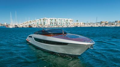 Yacht
