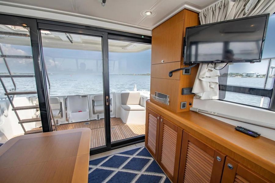 2020 Beneteau Swift Trawler