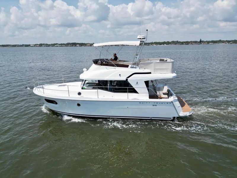 2020 Beneteau Swift Trawler