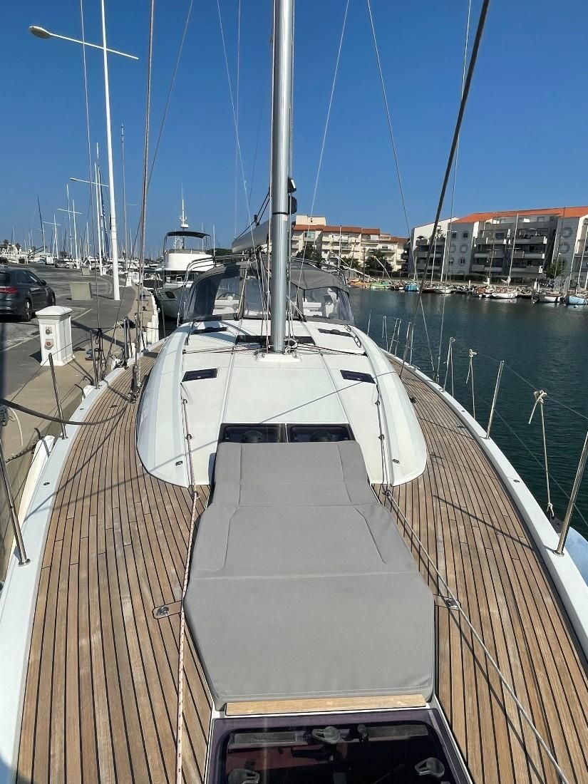 2019 Jeanneau 52 