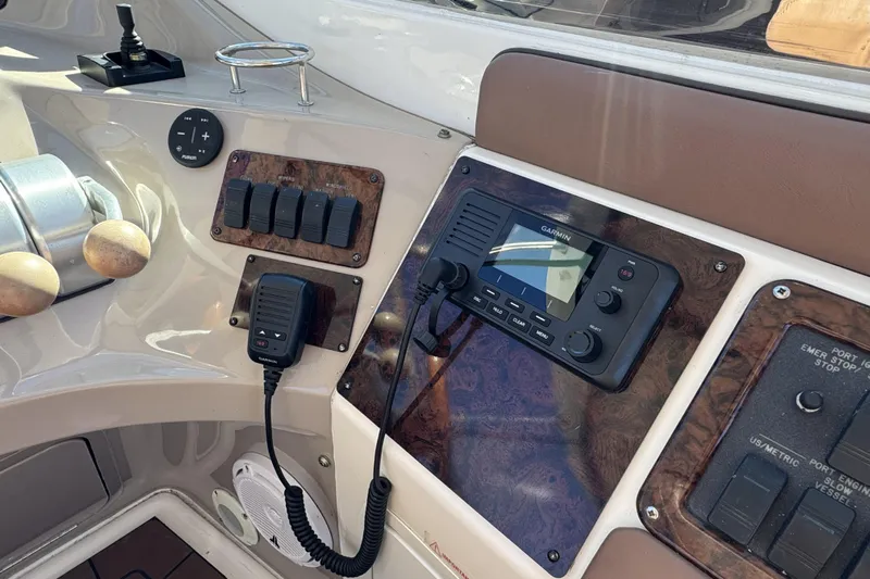  Yacht Photos Pics Control panel of a 2001 Sea Ray Sundancer 510 with Garmin navigation system.