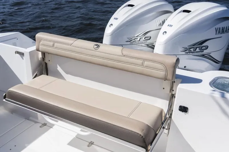  Yacht Photos Pics Manufacturer Provided Image