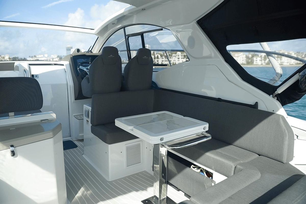 2022 Azimut 45 