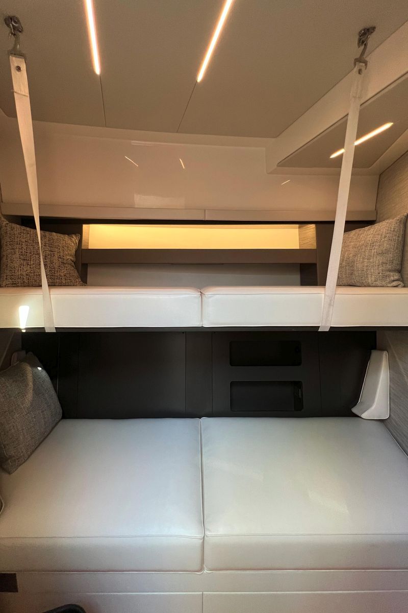 2021 Tiara Yachts 49 
