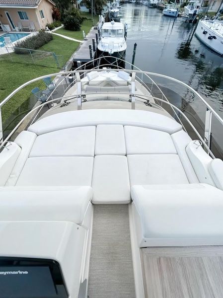 2018 Sea Ray L550 Fly