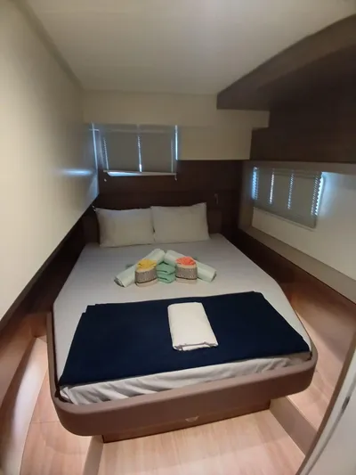 Point Clear Yacht Photos Pics 