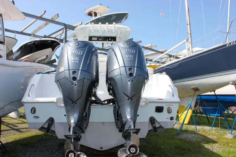  Yacht Photos Pics 2023 Sea Hunt Gamefish 27 Coffin Box with twin Yamaha 250 V6 engines, docked outdoors.