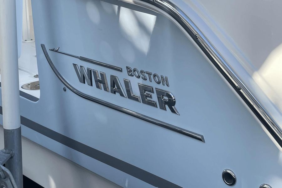 2022 Boston Whaler 280 Outrage