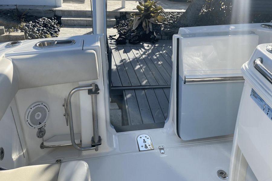 2022 Boston Whaler 280 Outrage