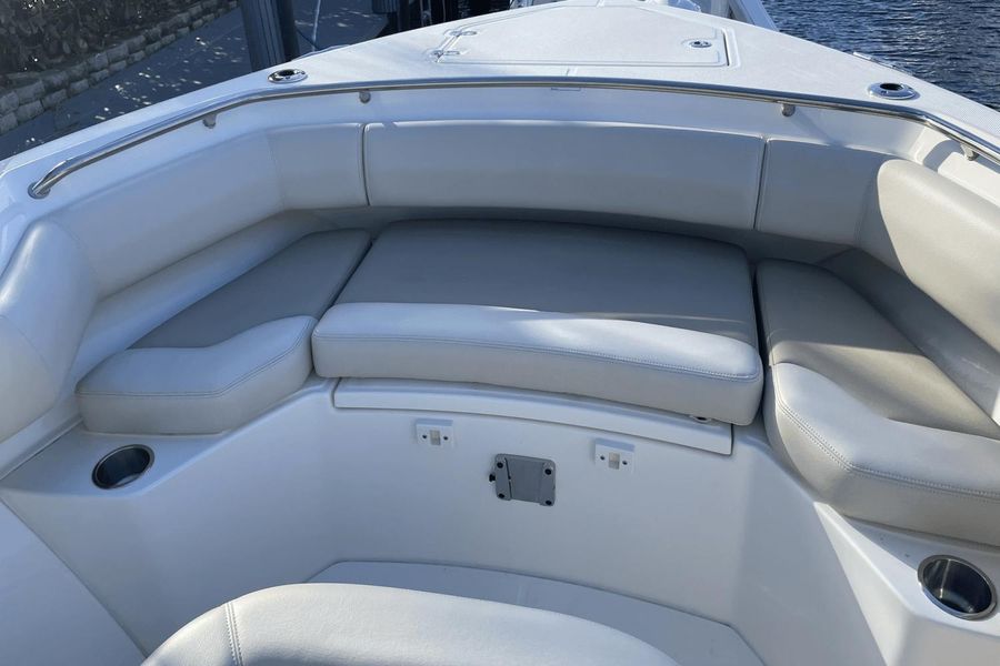 2022 Boston Whaler 280 Outrage