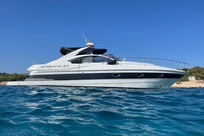 2005 Pershing 37