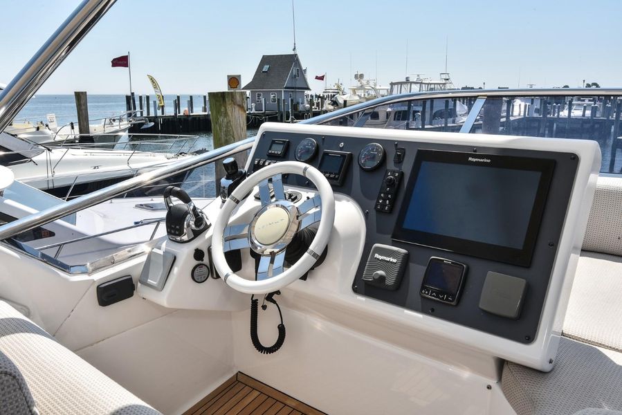 2016 Azimut 54 Flybridge