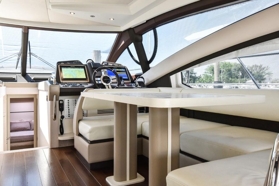 2016 Azimut 54 Flybridge