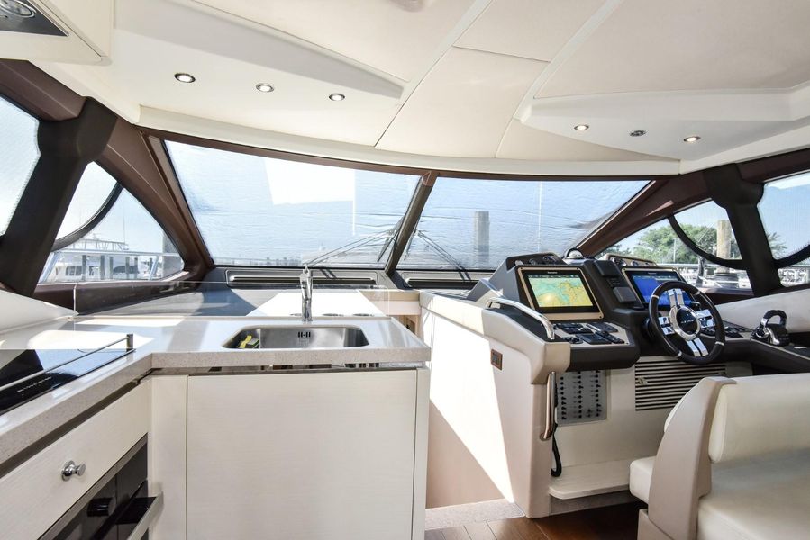 2016 Azimut 54 Flybridge