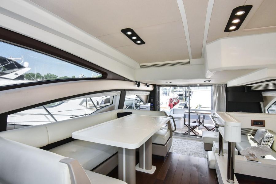 2016 Azimut 54 Flybridge