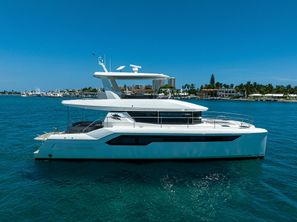 Leopard 53 Powercat