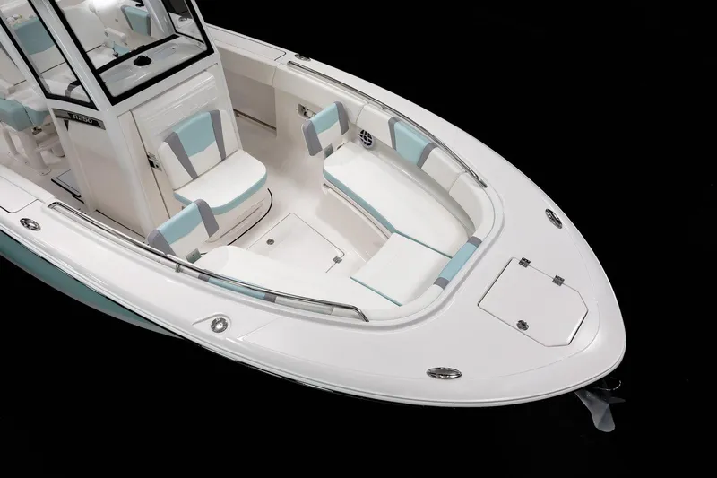250-118 Yacht Photos Pics Manufacturer Provided Image: 2025 Robalo R250 Center Console boat with sleek design and spacious seating.