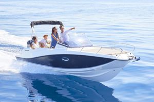 2023 Quicksilver Activ 675 Sundeck