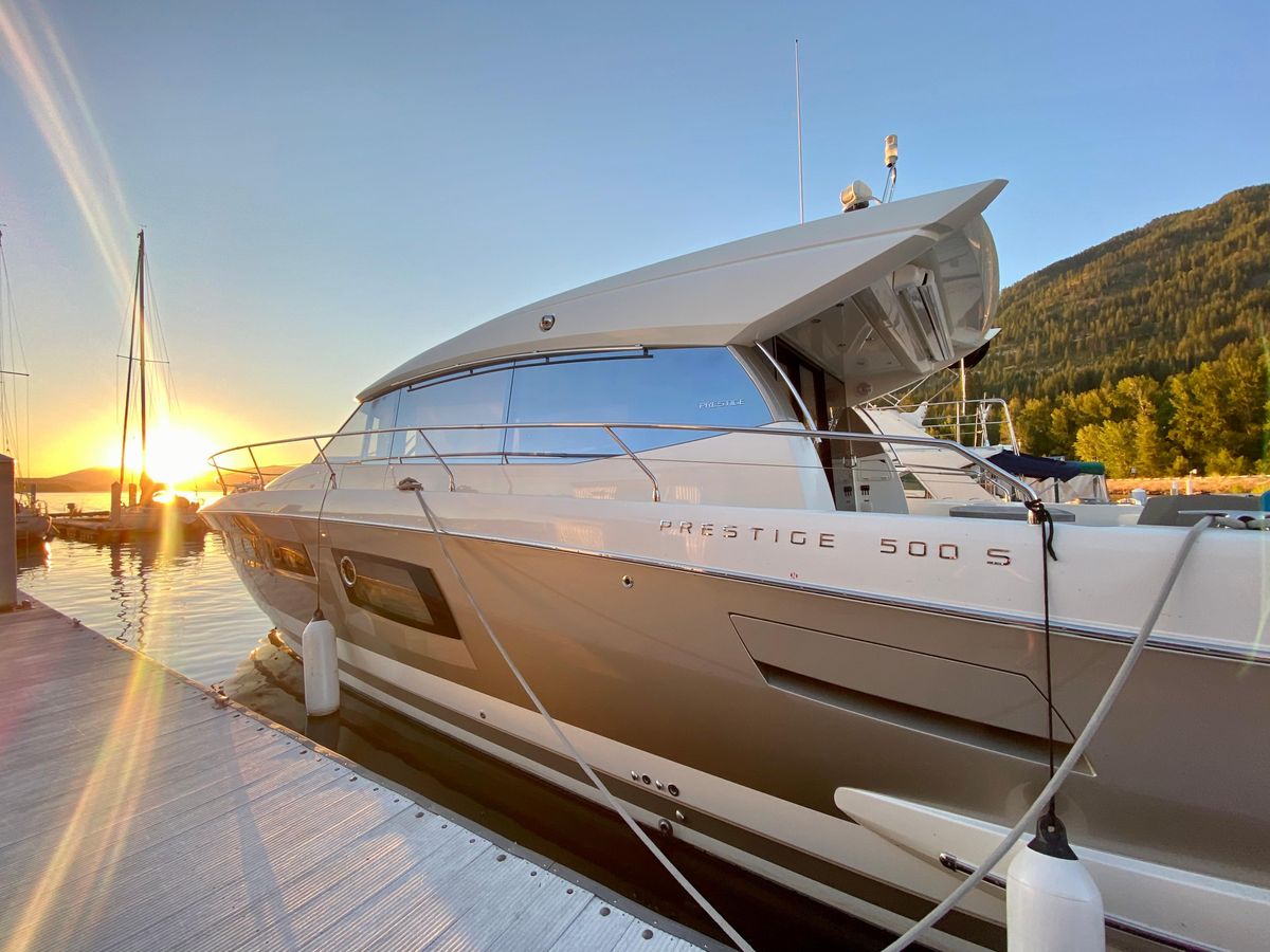 2017 Prestige 50 