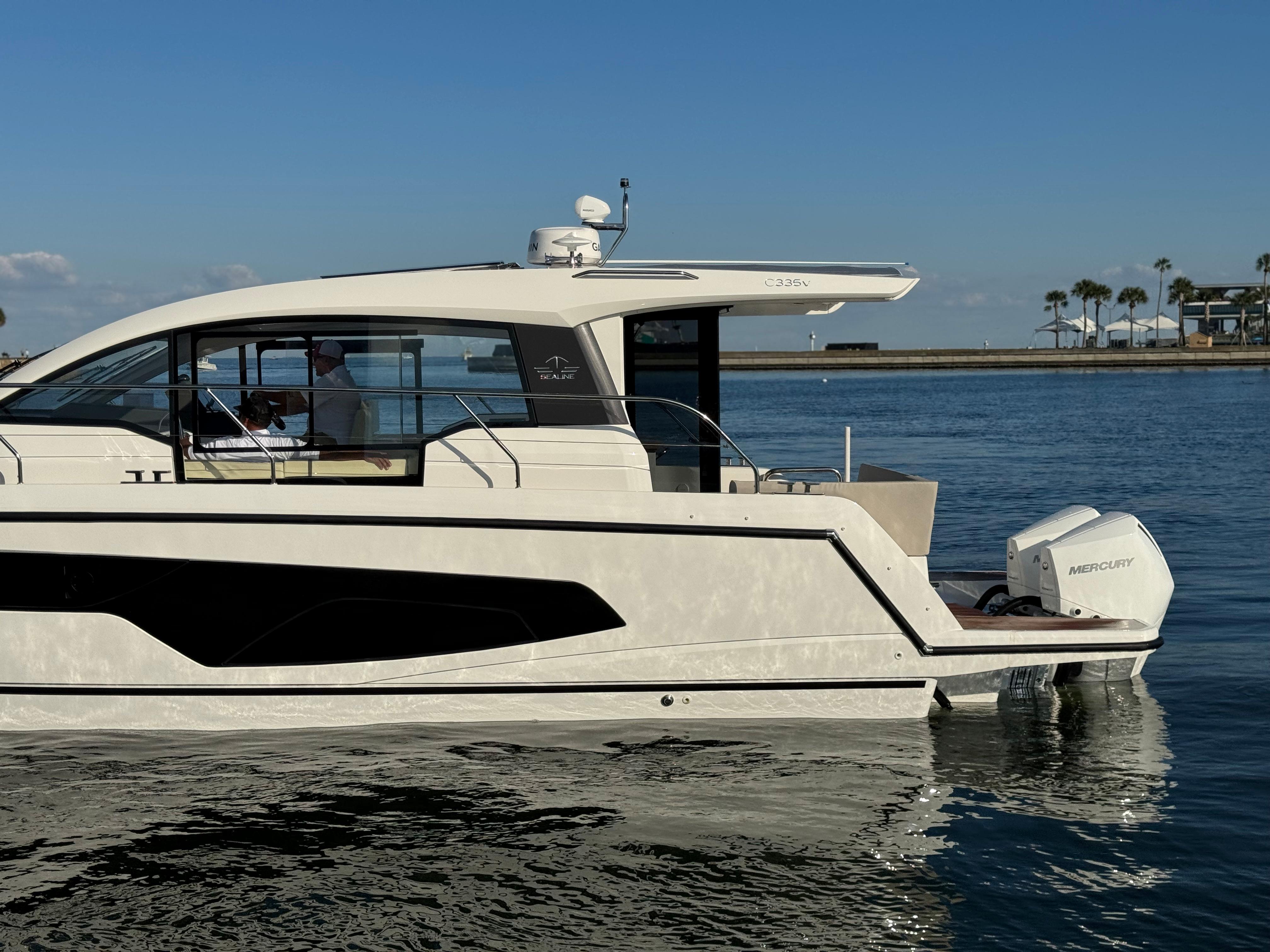 2024 Sealine C335V Motor Yachts for sale - YachtWorld