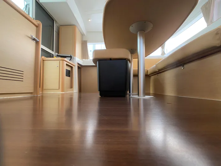 Nomad Yacht Photos Pics 