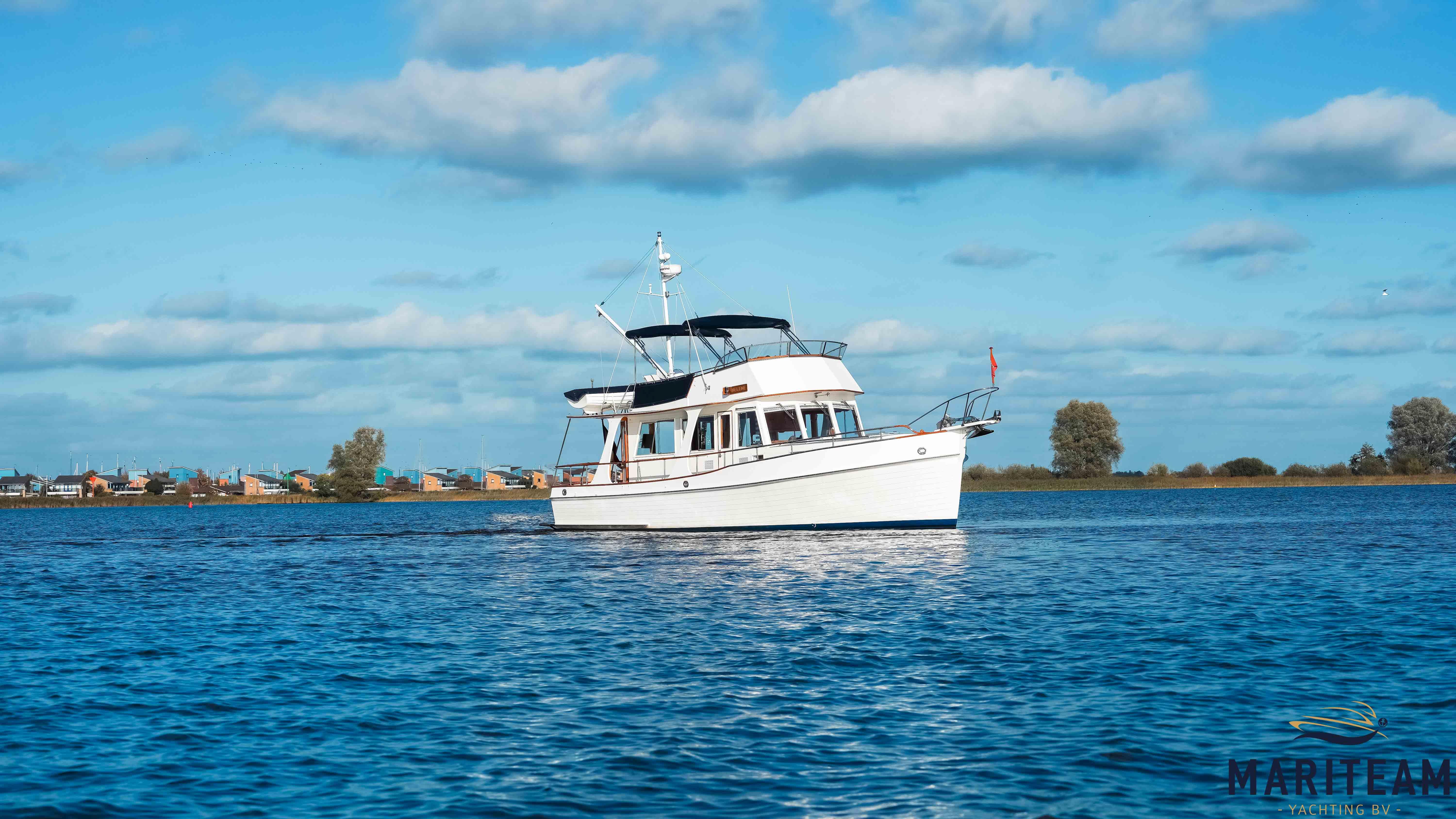 1992 Grand Banks 42 Europa
