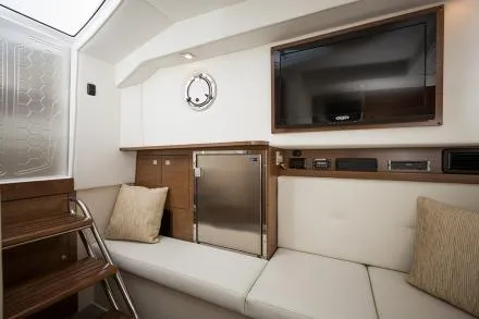  Yacht Photos Pics Manufacturer Provided Image