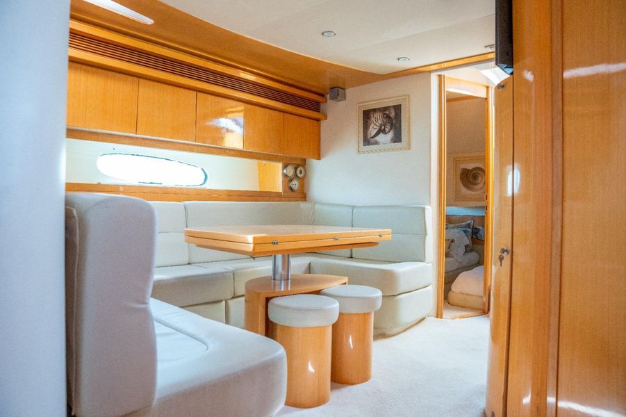 2006 Pershing Express Cruiser