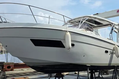 2023 Saver 330 WA