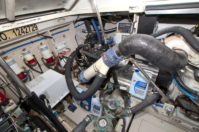 Sun Daze Yacht Photos Pics 