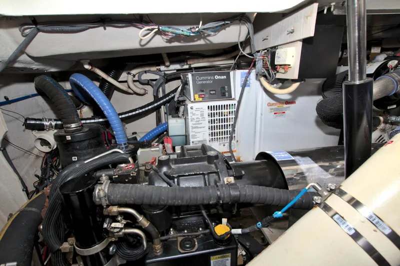 Sun Daze Yacht Photos Pics 