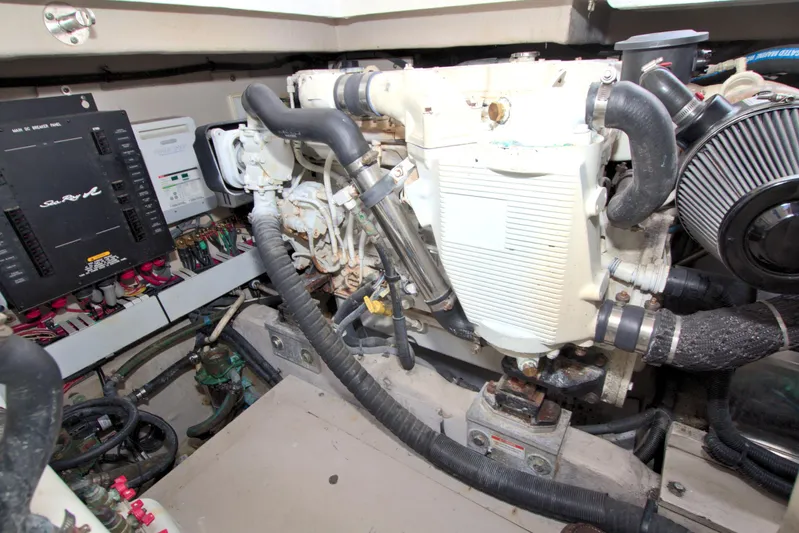 Sun Daze Yacht Photos Pics 