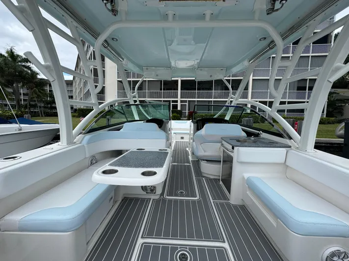 Radar And Refrigerator Yacht Photos Pics 