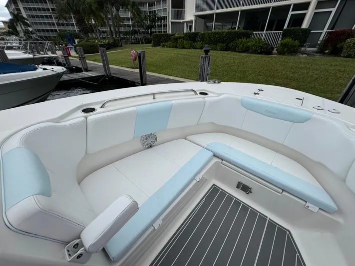 Radar And Refrigerator Yacht Photos Pics 