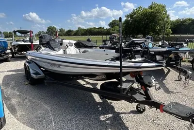 Skeeter FXR20