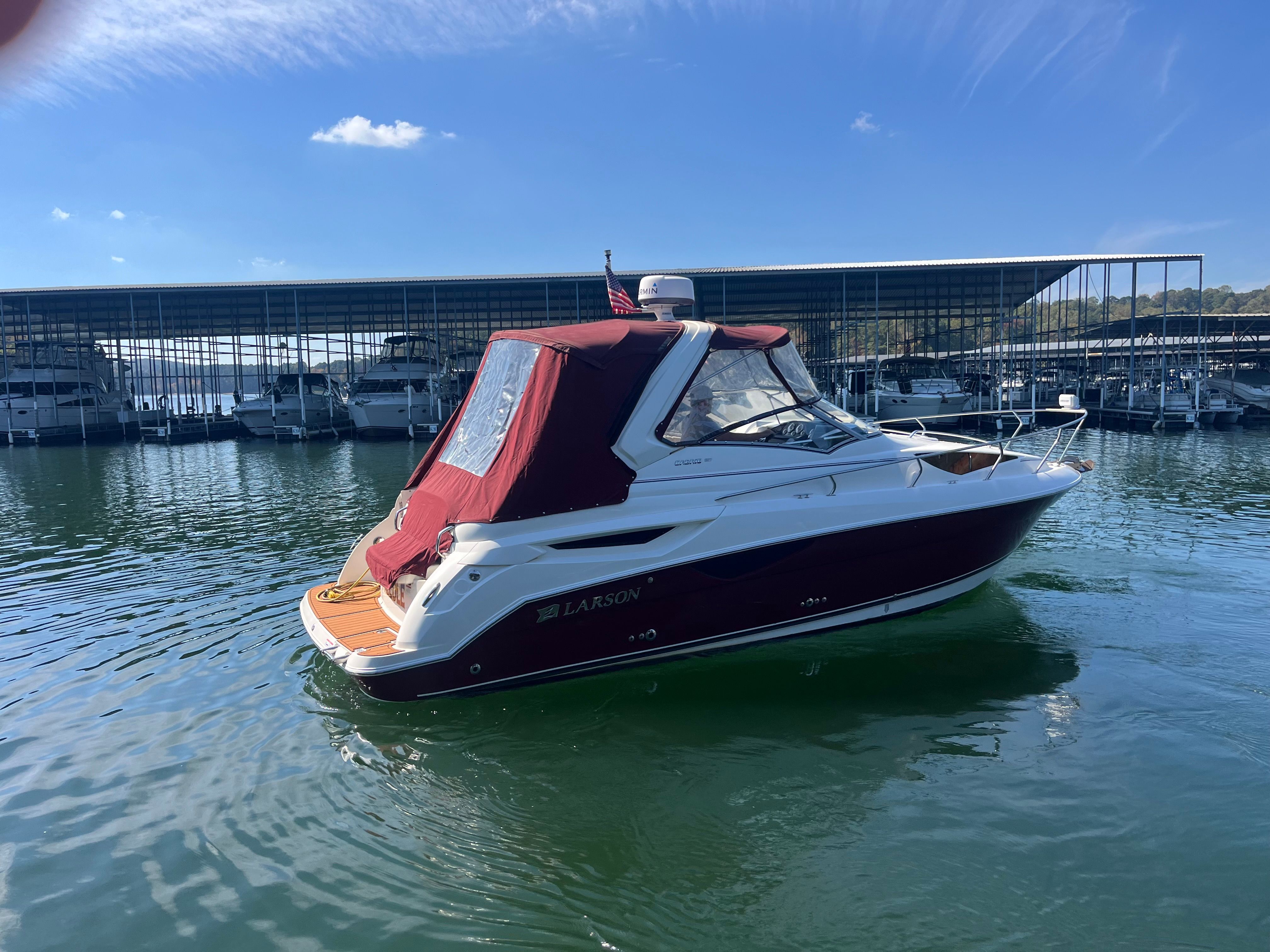 2011 LARSON CABRIO 857 - Image 4