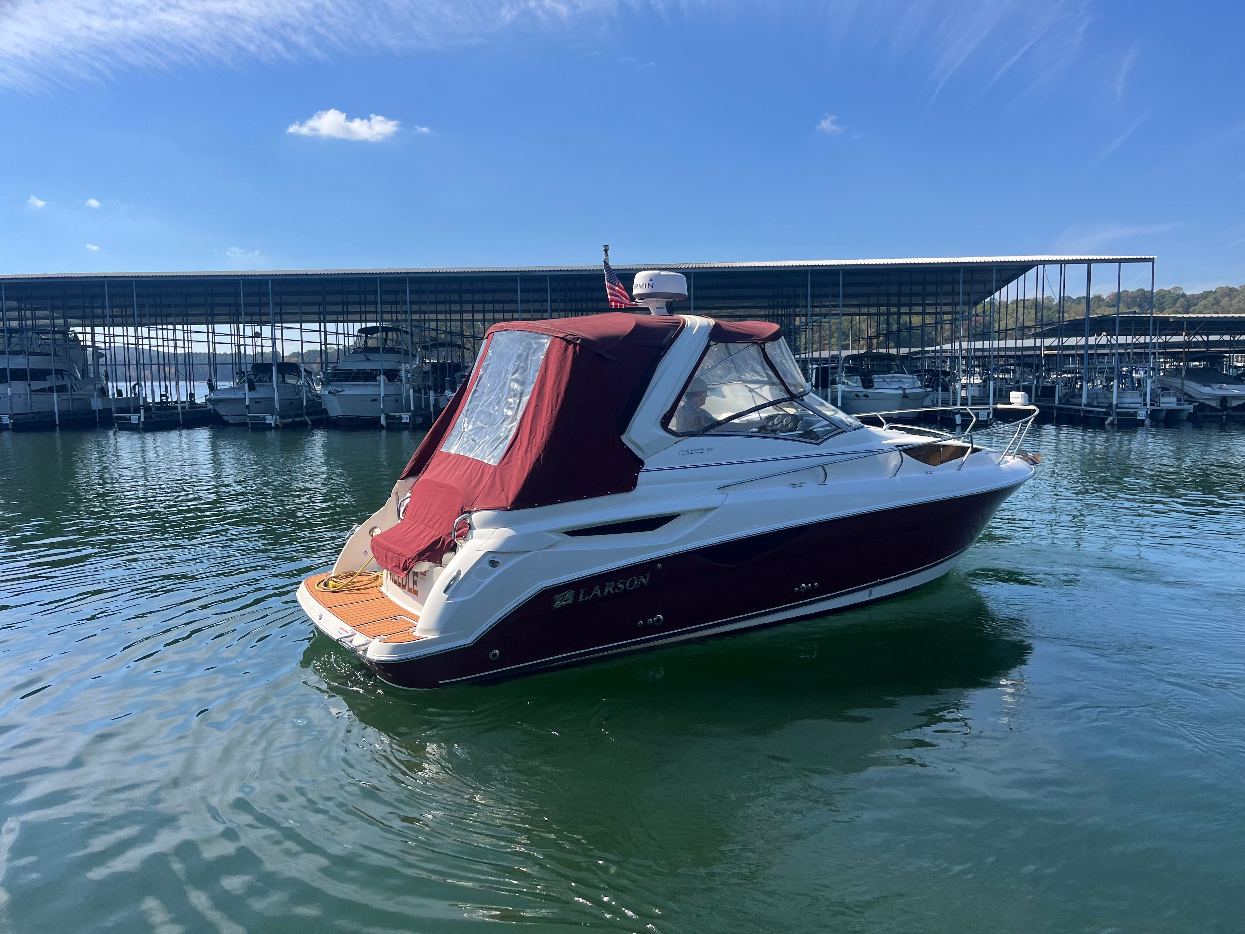 2011 LARSON CABRIO 857 - Image 3